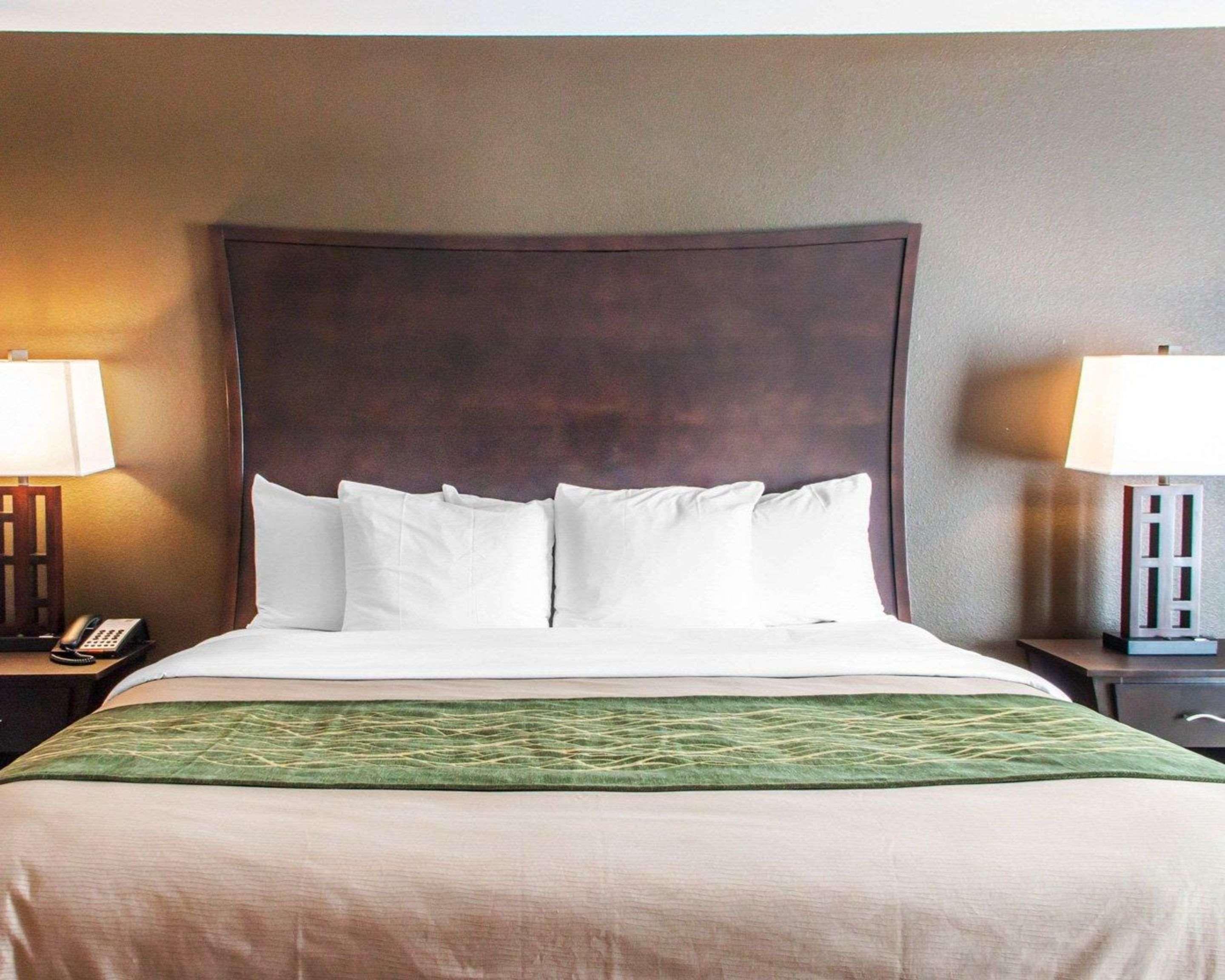 Comfort & 3* Woodward
