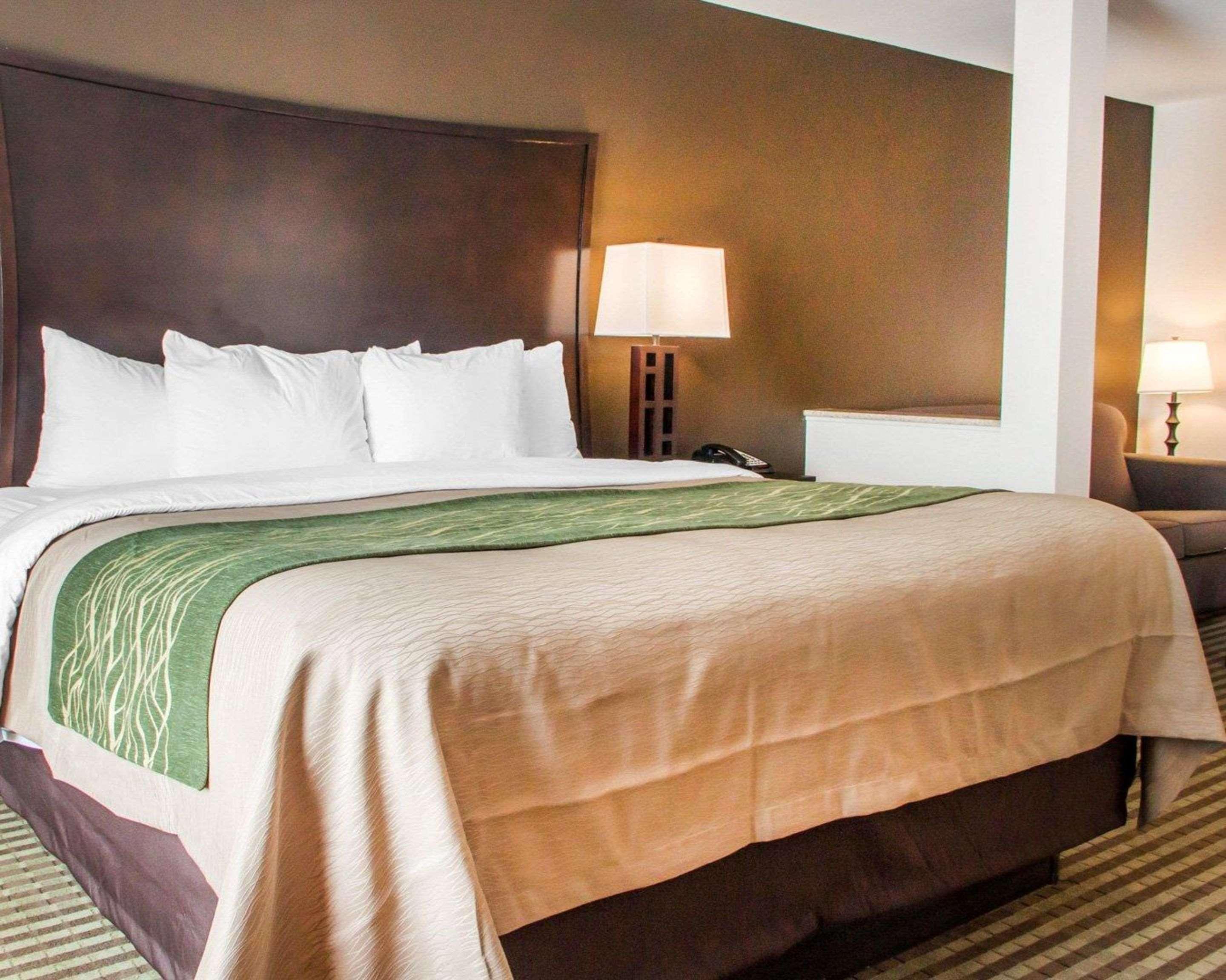 Comfort & 3* Woodward