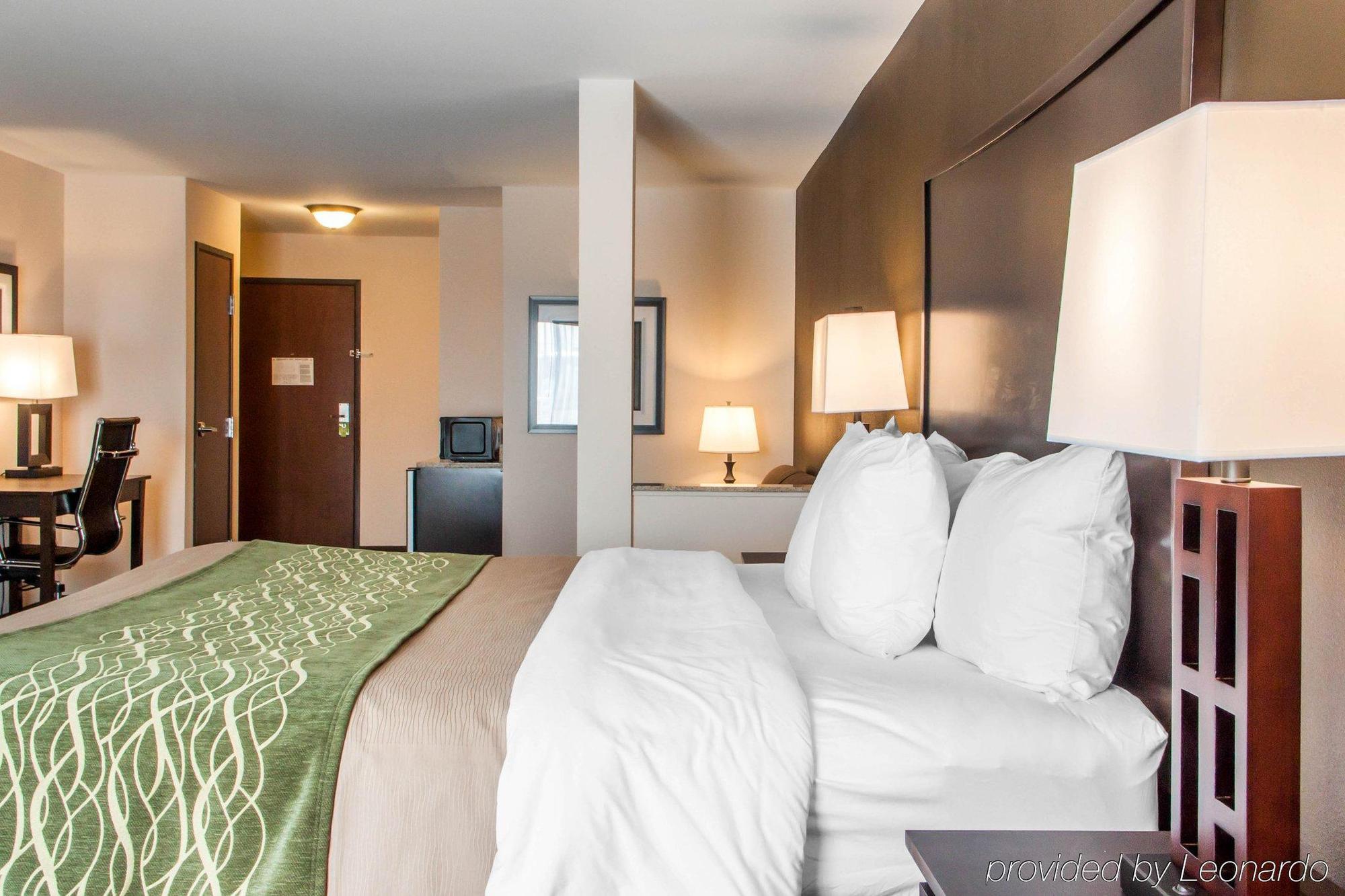 Hotel Comfort & Woodward