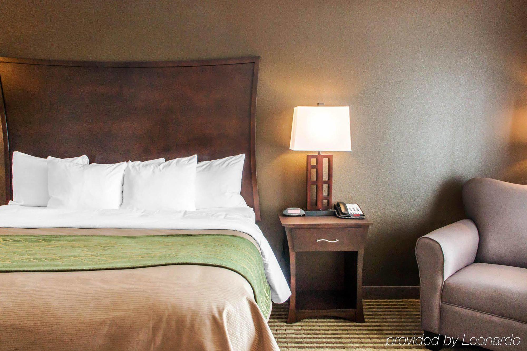 Hotel Comfort & Woodward