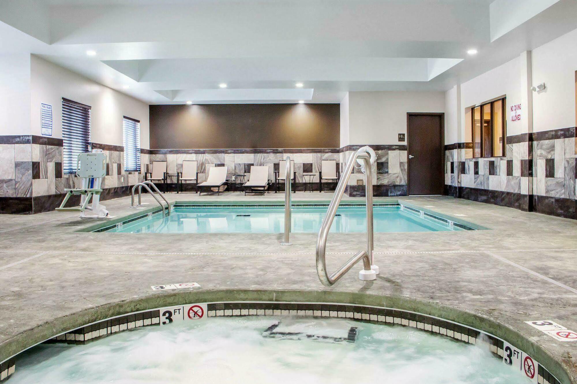 Comfort & Hotel Woodward