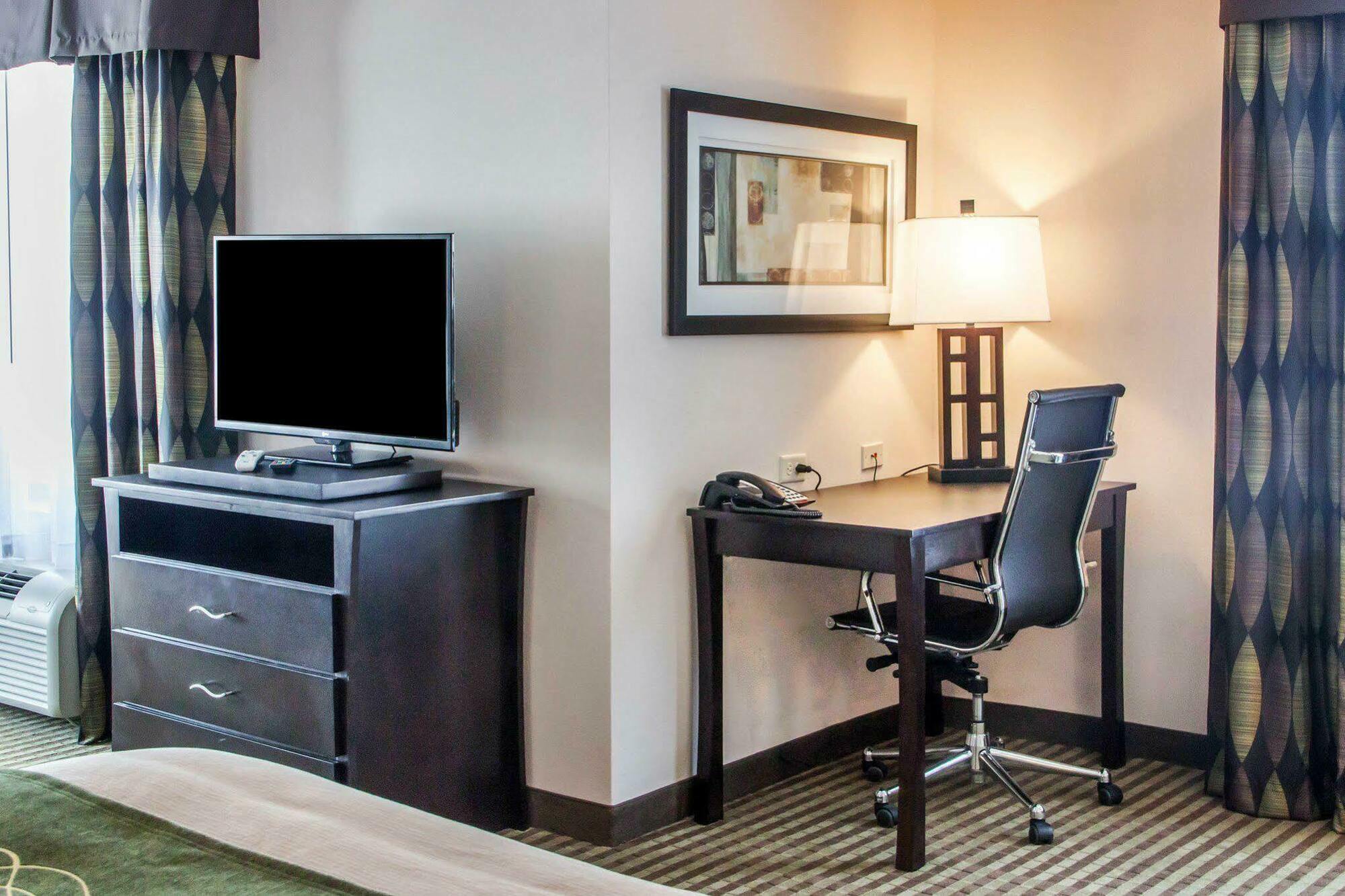 Hotel Comfort &